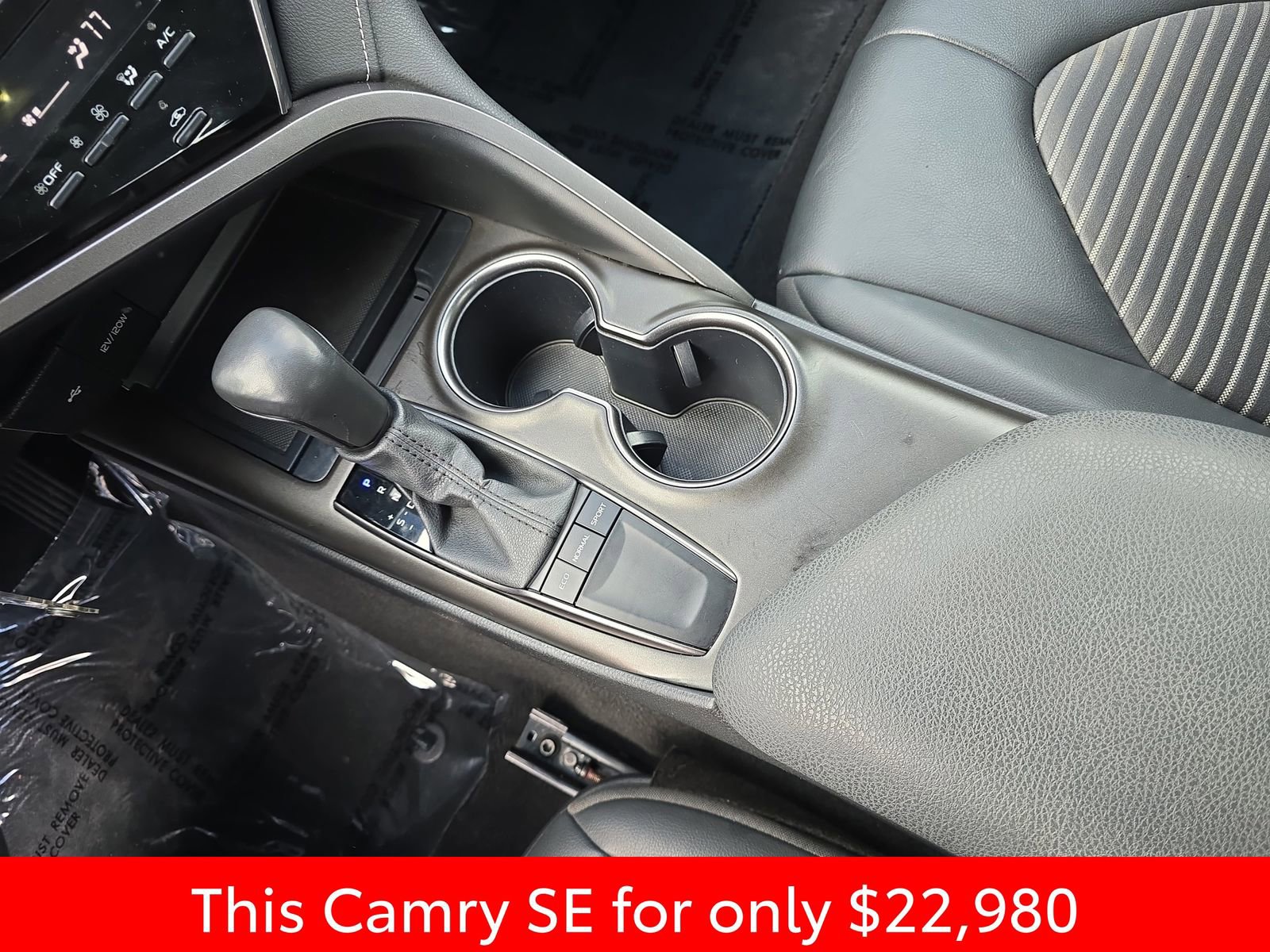 Used 2024 Toyota Camry SE image 31