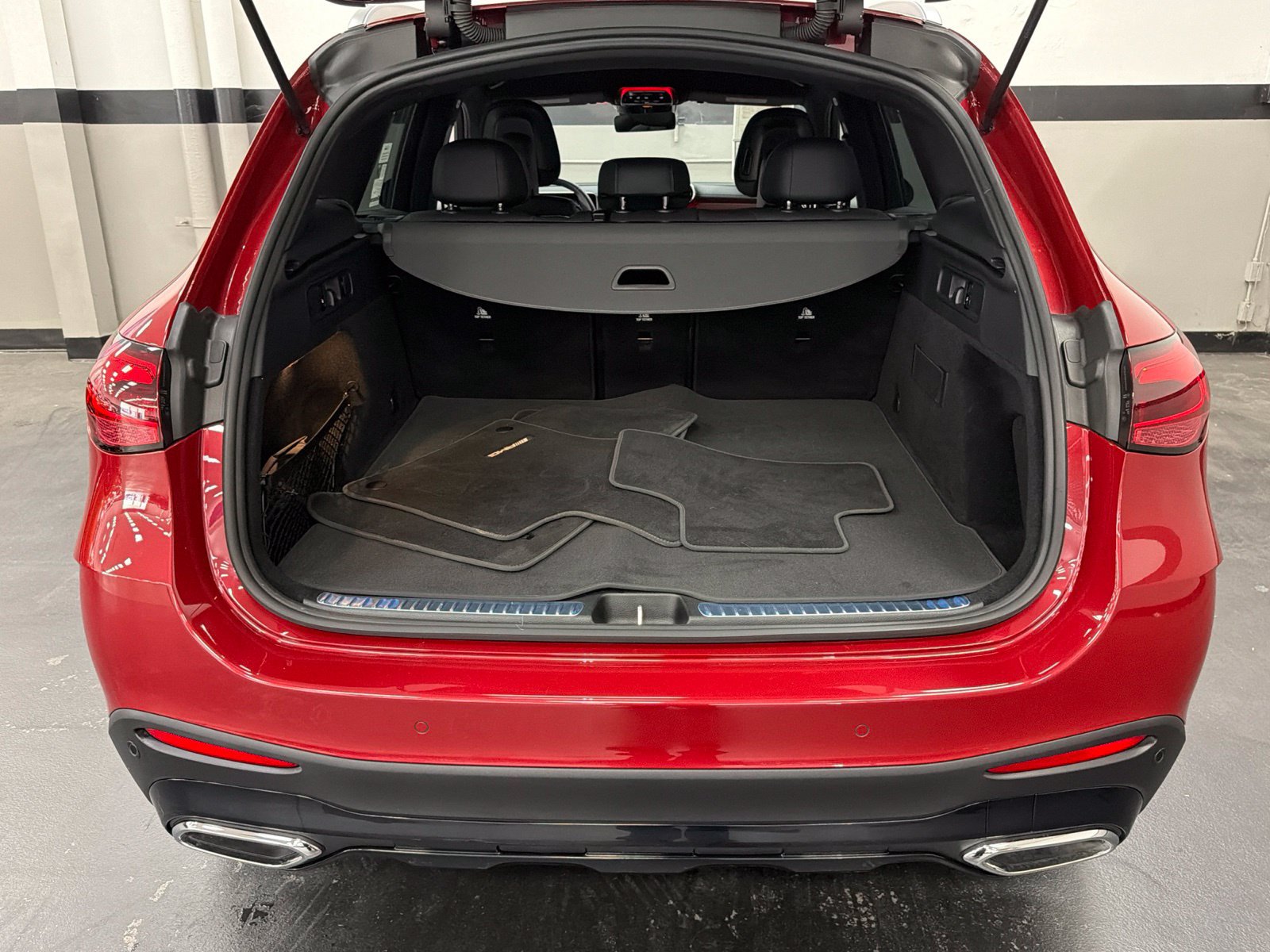 Used 2026 Mercedes-Benz GLC 300 image 16