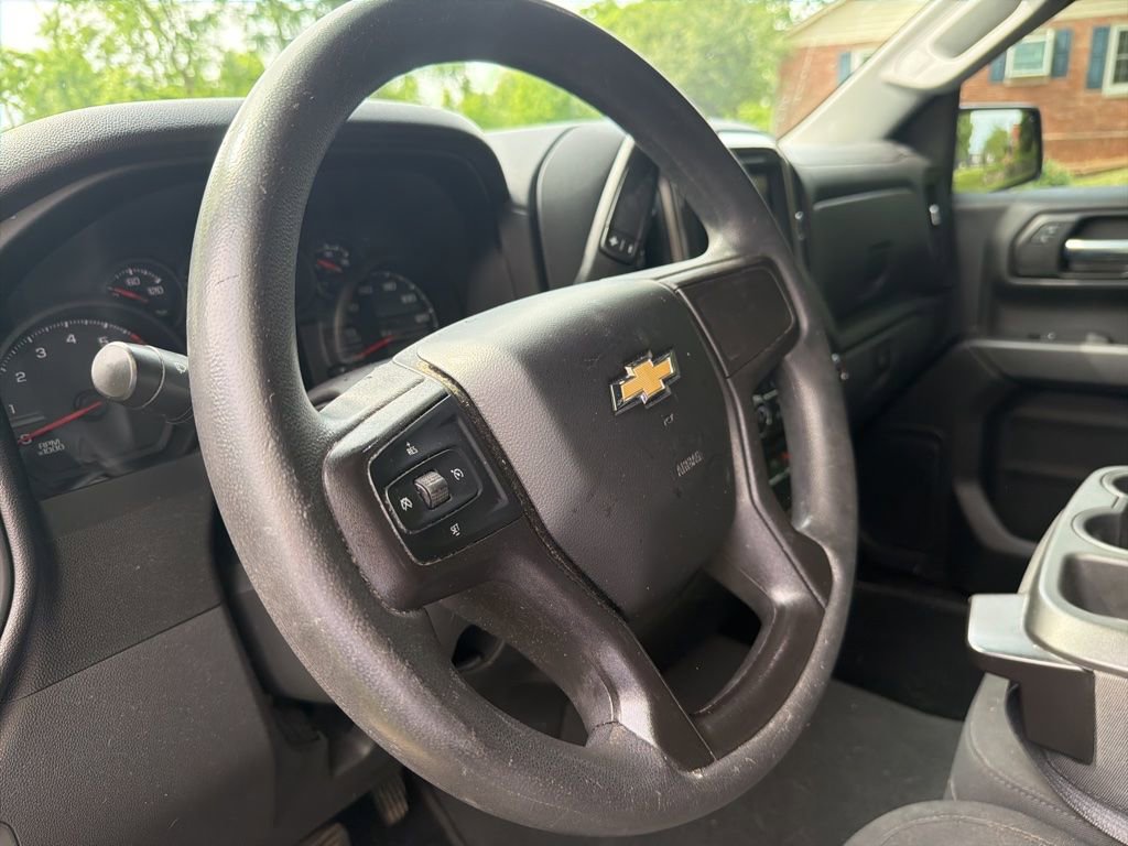 Used 2020 Chevrolet Silverado 1500 Custom w/ Custom Value Package AWD/4WD image 24
