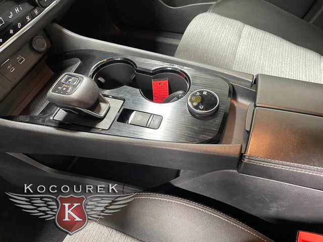 Used 2021 Nissan Rogue S image 17