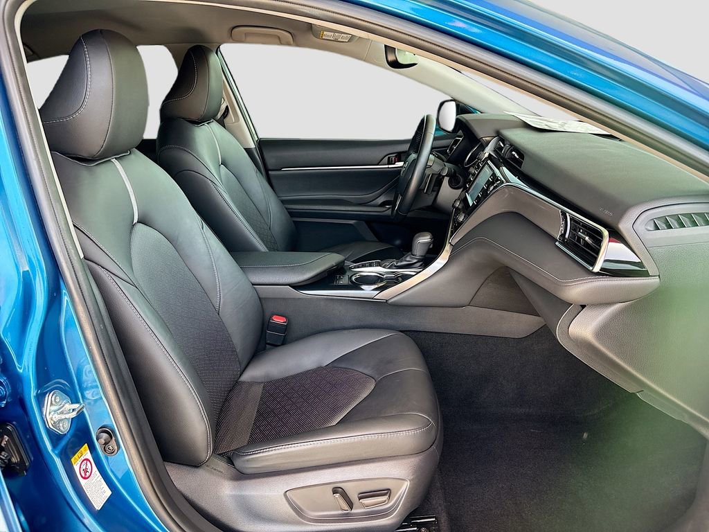 Certified 2018 Toyota Camry XSE FWD image 19