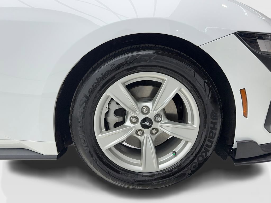 Used 2024 Ford Mustang EcoBoost image 38