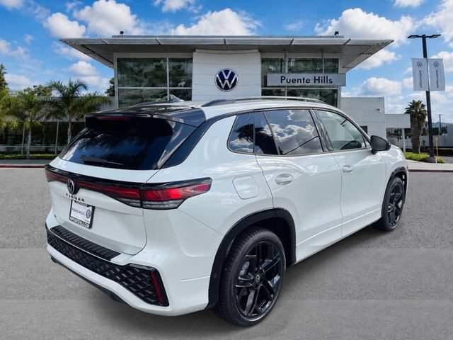 New 2026 Volkswagen Tiguan SEL R-Line AWD/4WD image 4