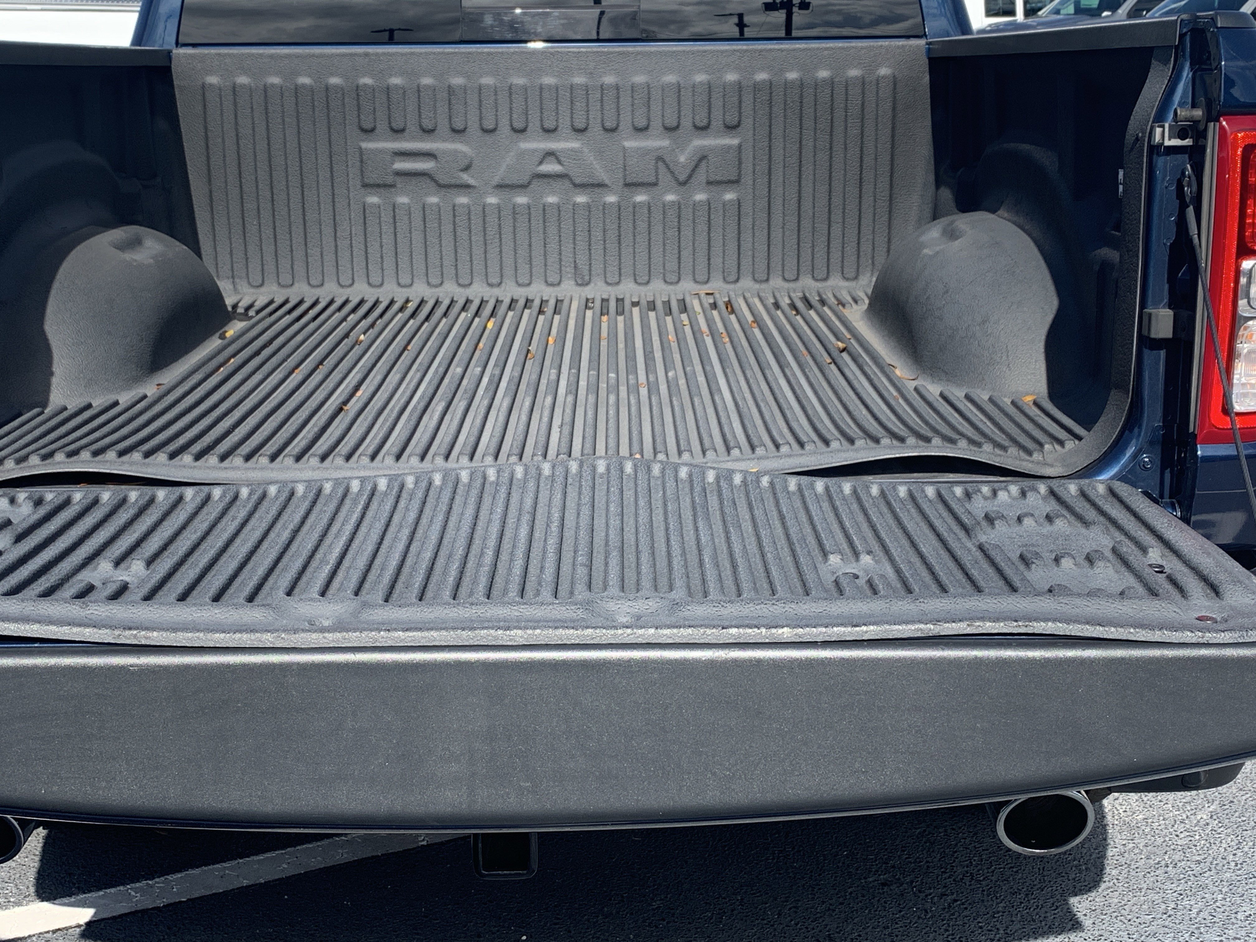 Used 2022 RAM 1500 Big Horn AWD/4WD image 40