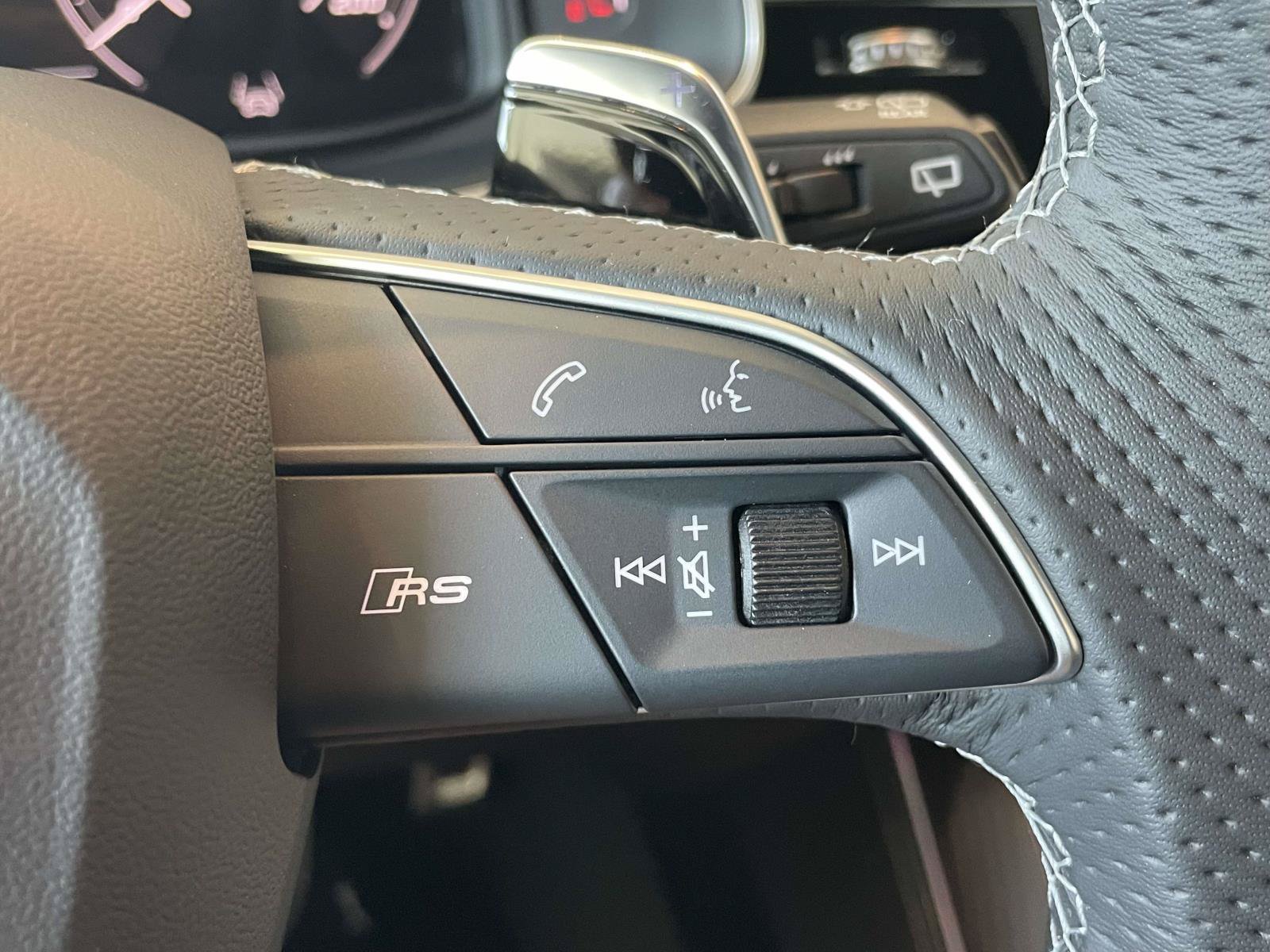 New 2026 Audi RS Q8 performance AWD/4WD image 22