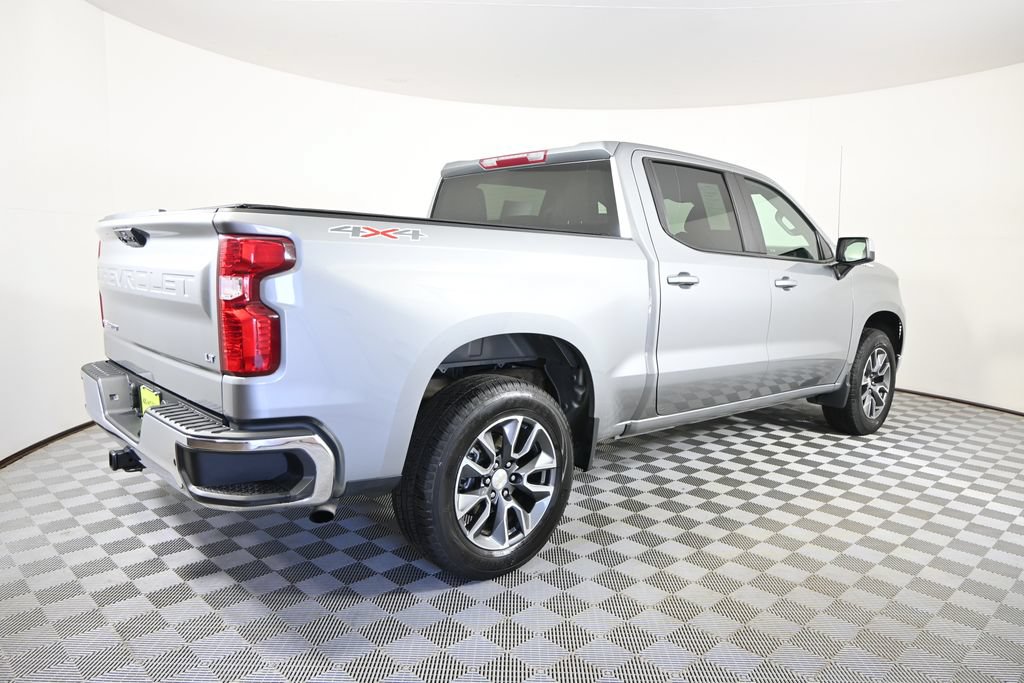 Used 2023 Chevrolet Silverado 1500 LT AWD/4WD image 7