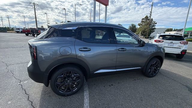 New 2026 Nissan Kicks SR AWD/4WD image 3