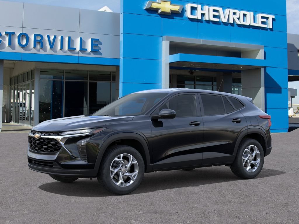 New 2026 Chevrolet Trax LS w/ LS Convenience Package FWD image 2