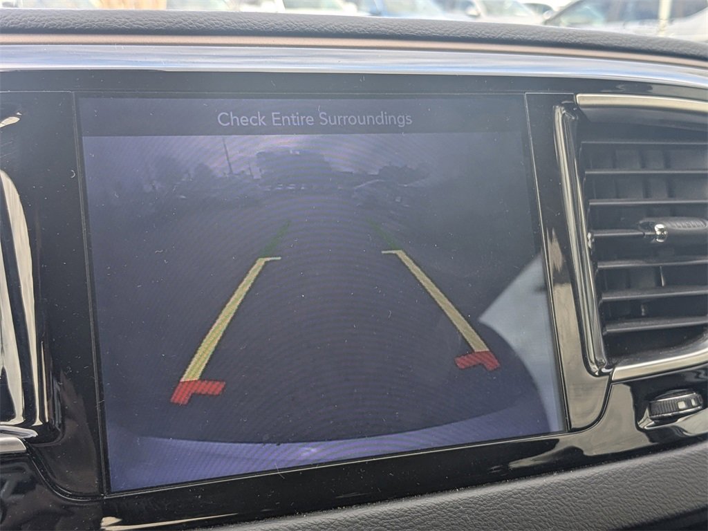 Used 2017 Chrysler Pacifica Touring-L Plus image 26