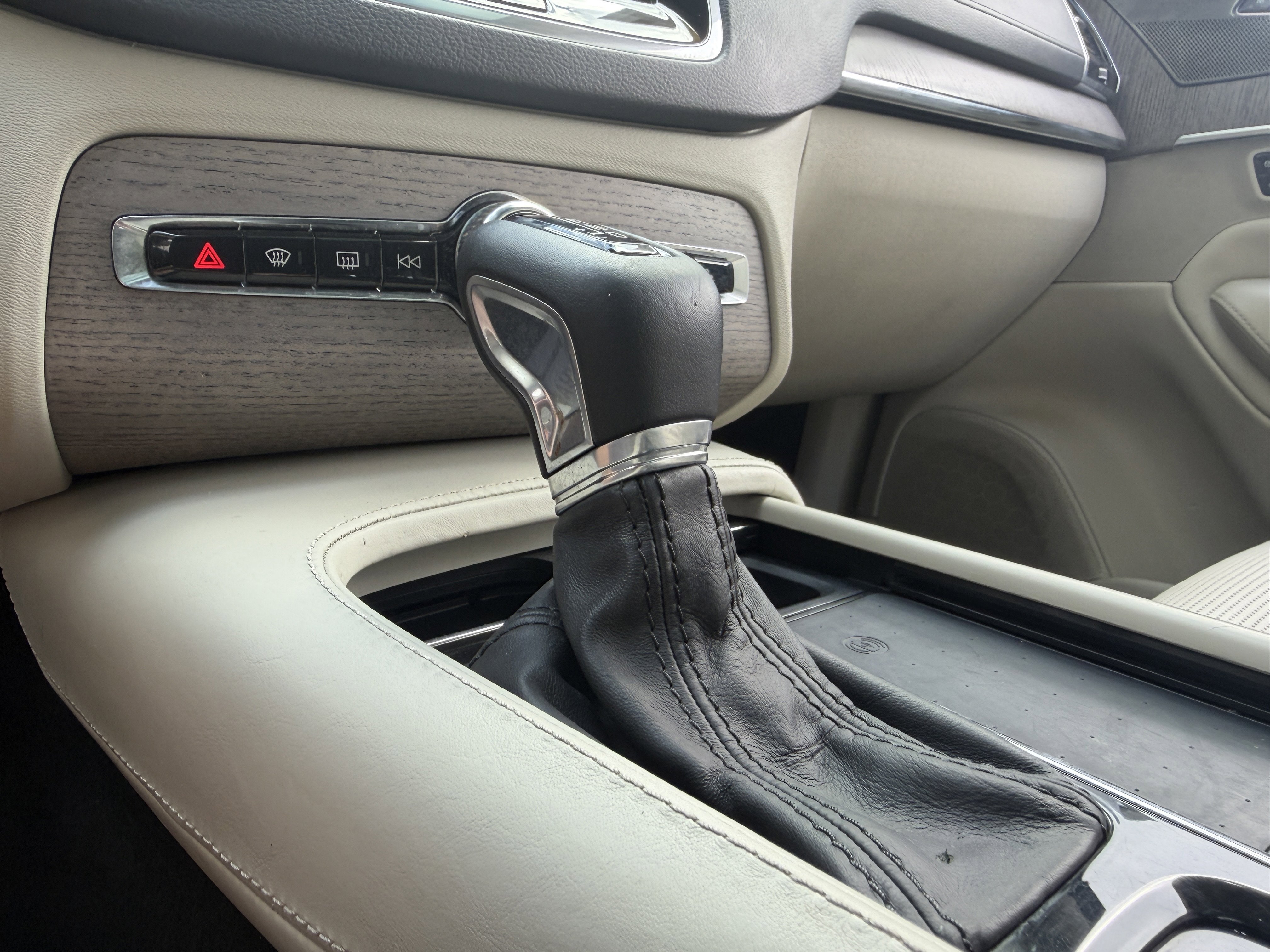 Used 2021 Volvo XC90 T6 Inscription w/ Advanced Package AWD/4WD image 42