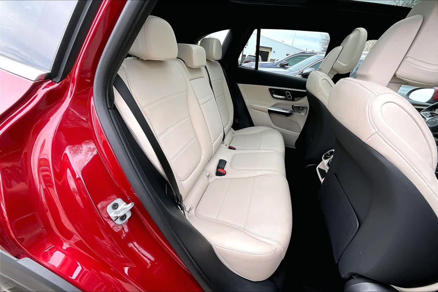 Used 2026 Mercedes-Benz GLC 350e 4MATIC image 20