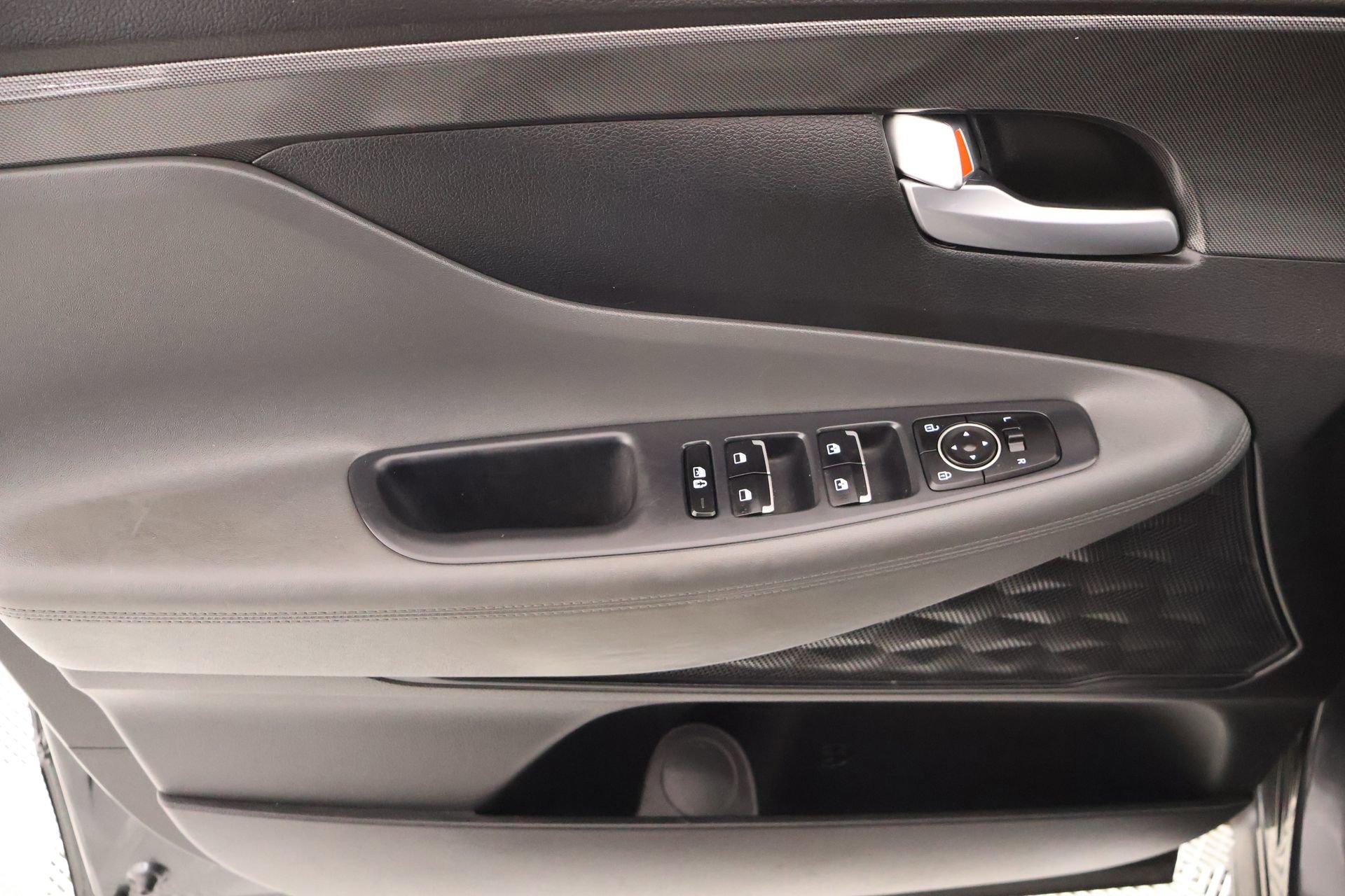 Used 2023 Hyundai Santa Fe SEL image 15