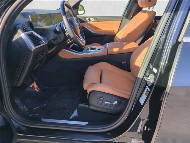 Certified 2024 BMW X5 sDrive40i w/ Parking Assistance Package image 17