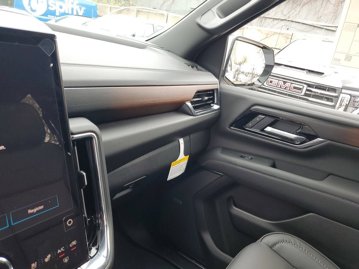 New 2026 GMC Yukon XL Denali w/ Sun & Power Step Package AWD/4WD image 25