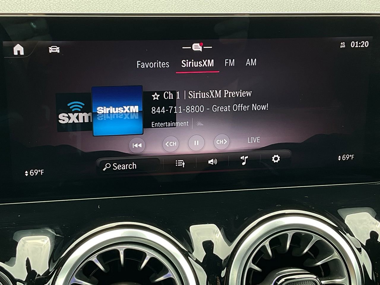 Used 2025 Mercedes-Benz GLA 250 image 29