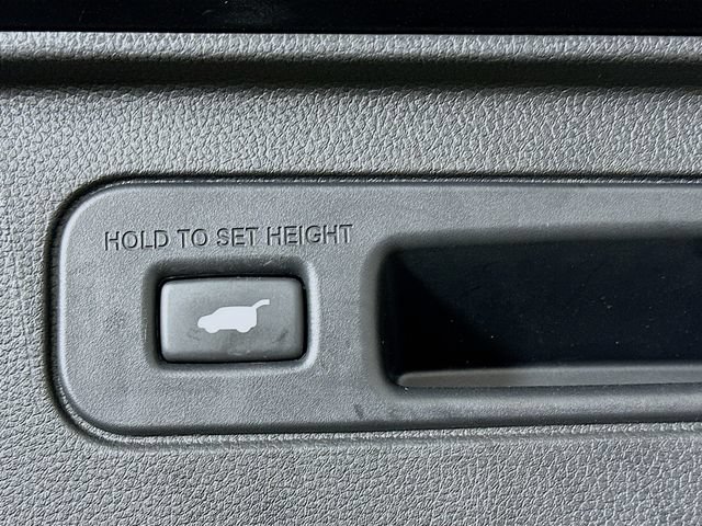 Used 2025 Honda Pilot EX-L image 12