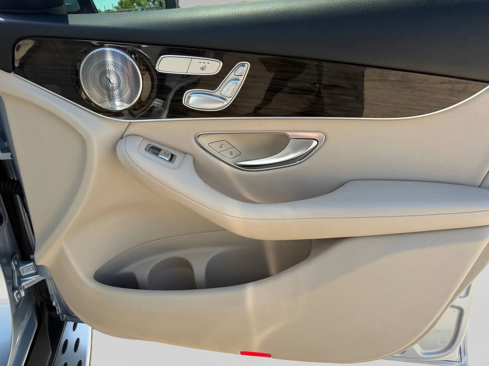 Used 2016 Mercedes-Benz GLC 300 4MATIC image 34