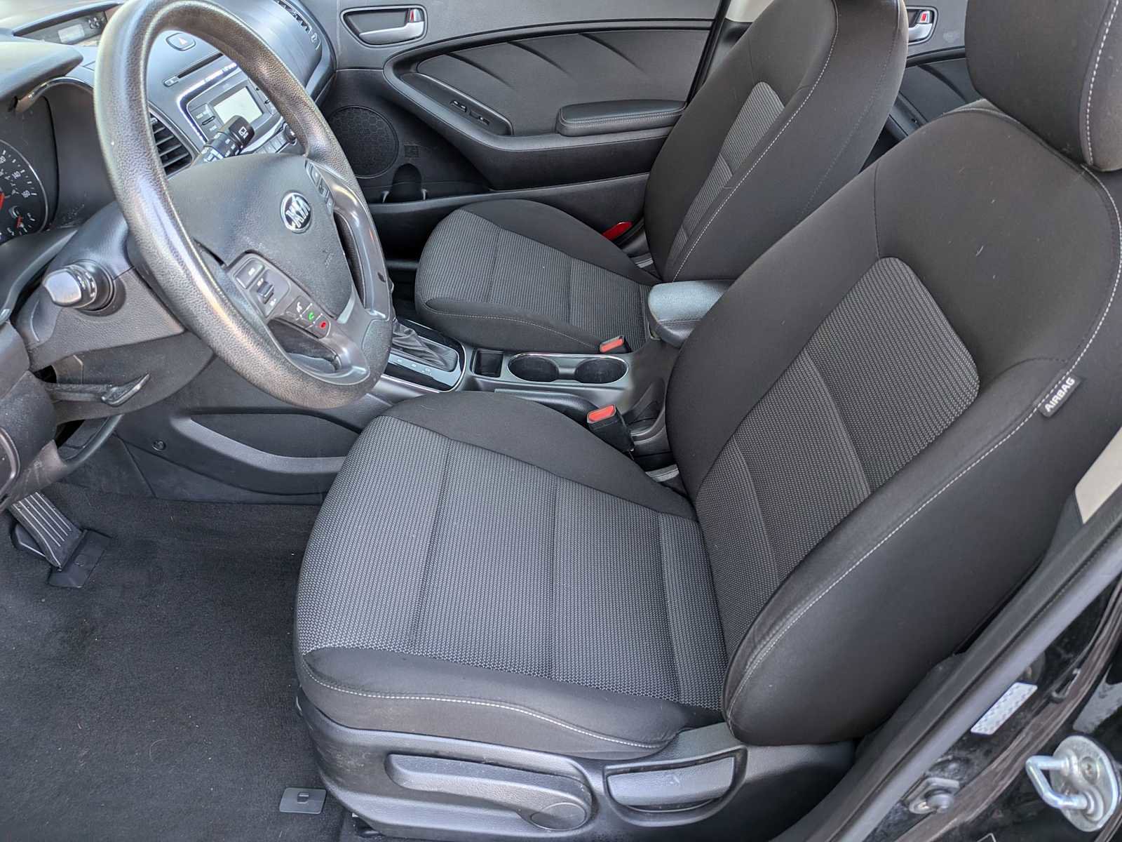 Used 2017 Kia Forte LX image 13