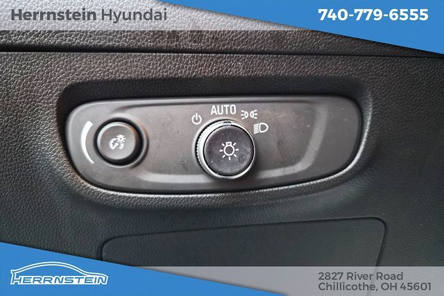 Used 2024 Buick Encore GX Sport Touring w/ Comfort Package image 17