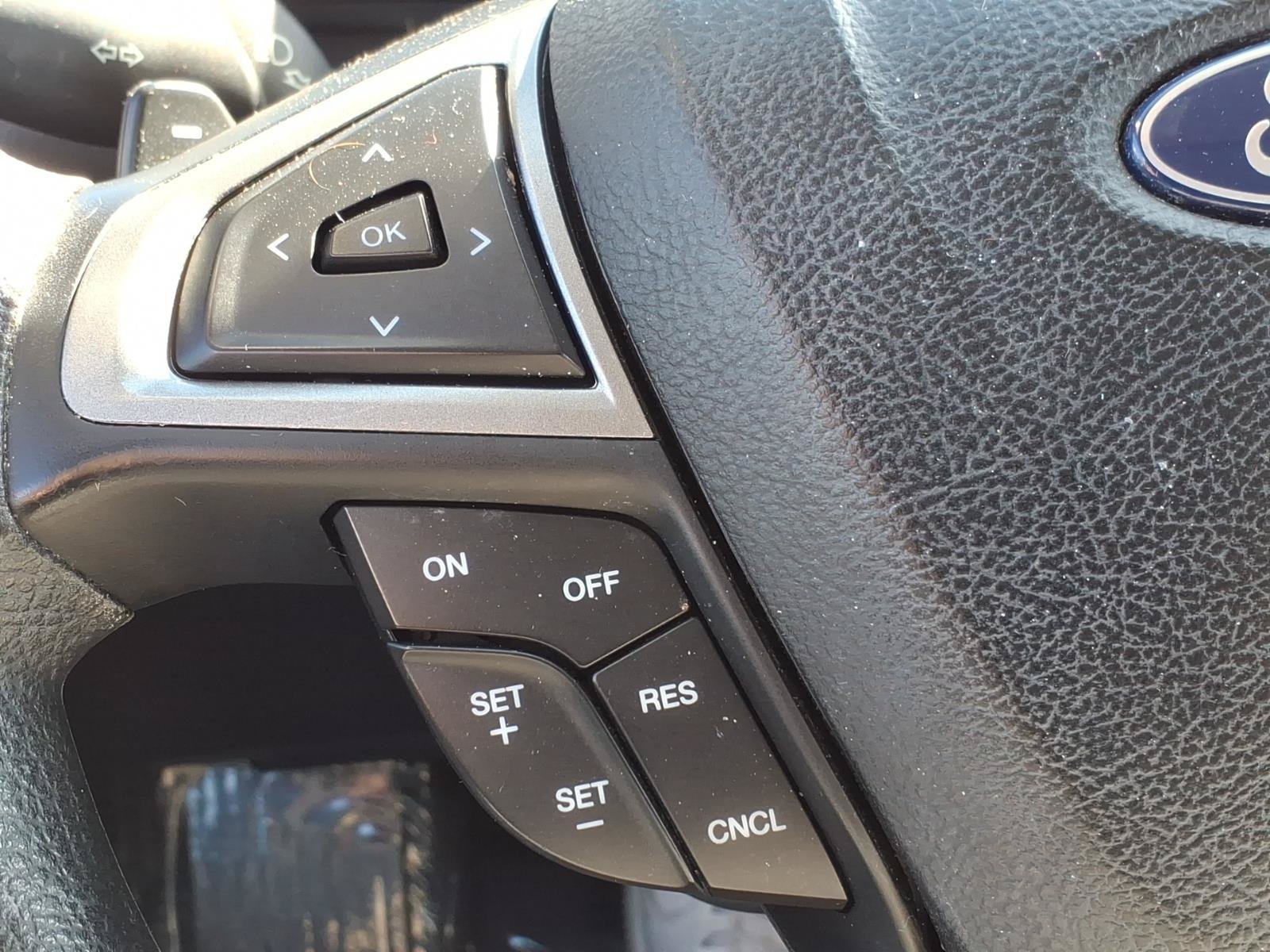 Used 2018 Ford Fusion SE w/ Fusion SE Technology Package FWD image 26