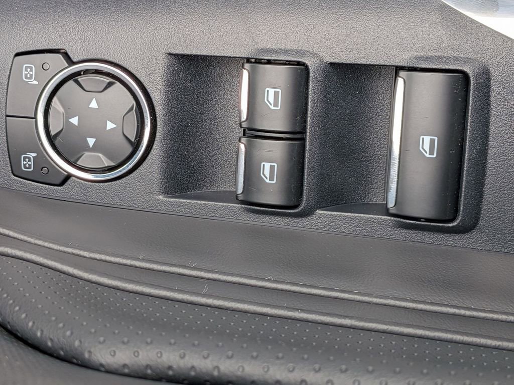 Used 2025 Ford Mustang Premium RWD image 15