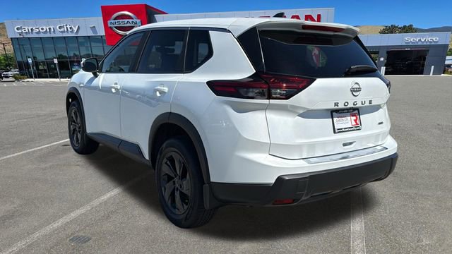 New 2026 Nissan Rogue SV w/ Cold Weather Package AWD/4WD image 5