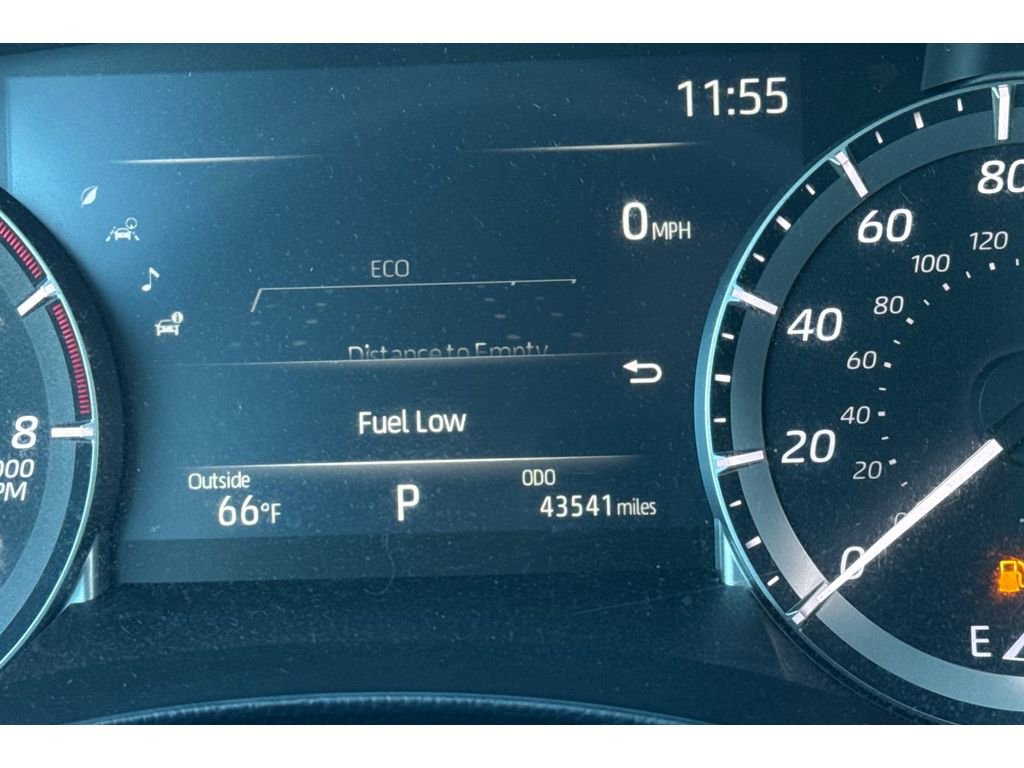 Certified 2023 Toyota Highlander LE image 30