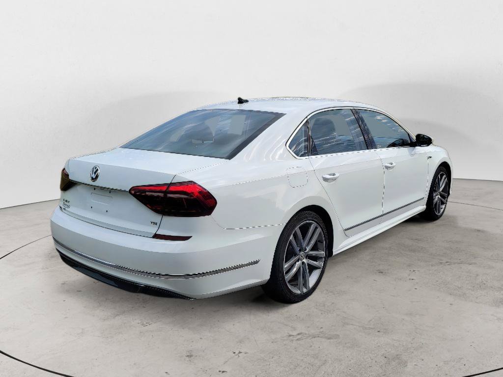 Used 2017 Volkswagen Passat 1.8T R-Line FWD image 8