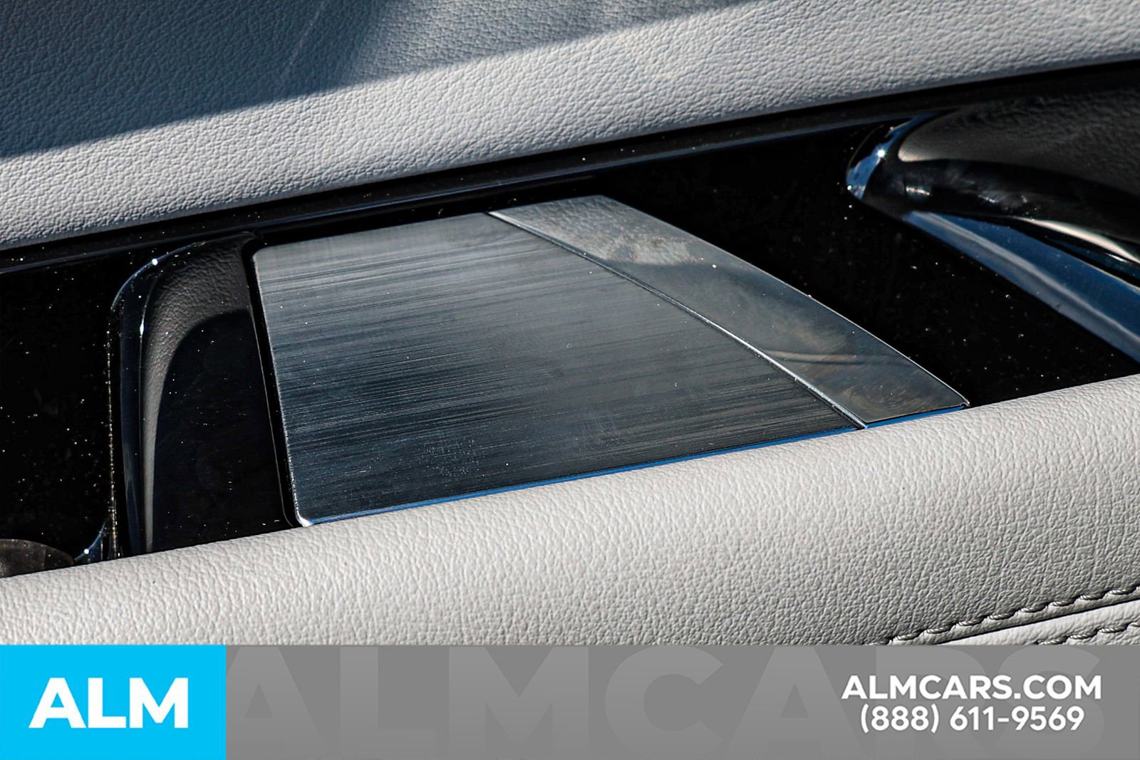 Used 2025 Cadillac Lyriq Luxury image 46