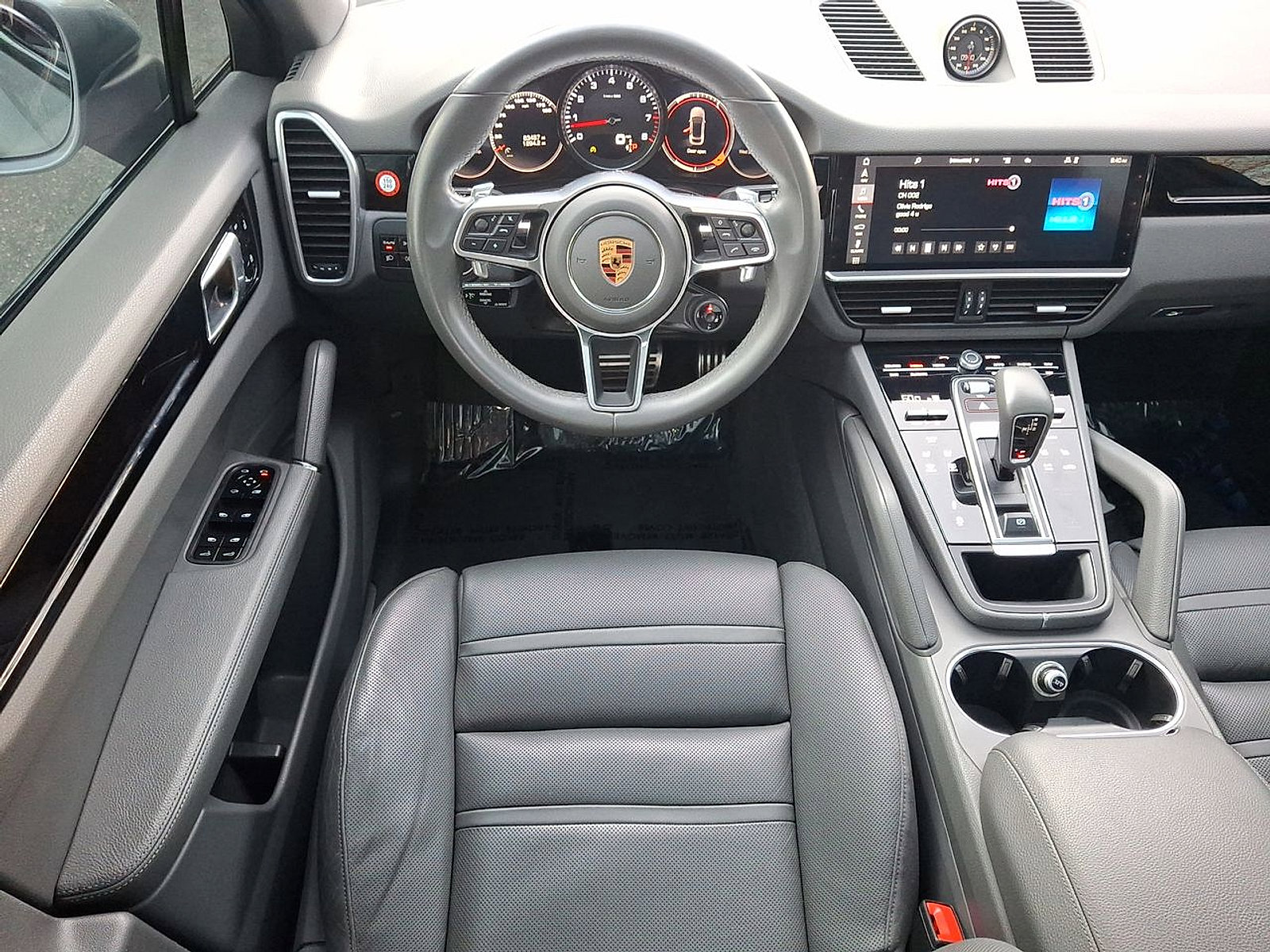 Used 2020 Porsche Cayenne S image 21