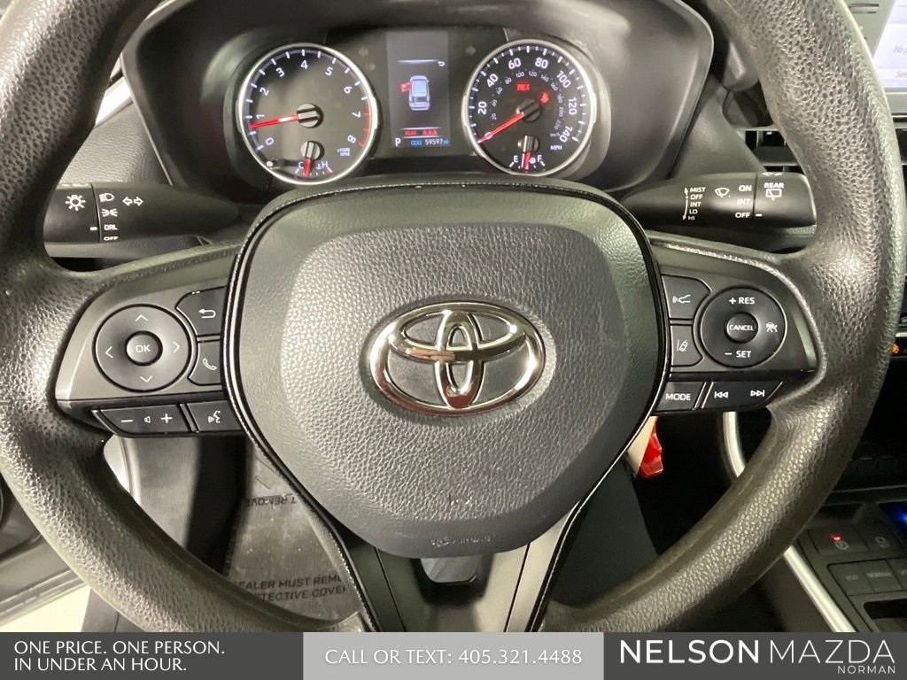 Used 2022 Toyota RAV4 LE image 45