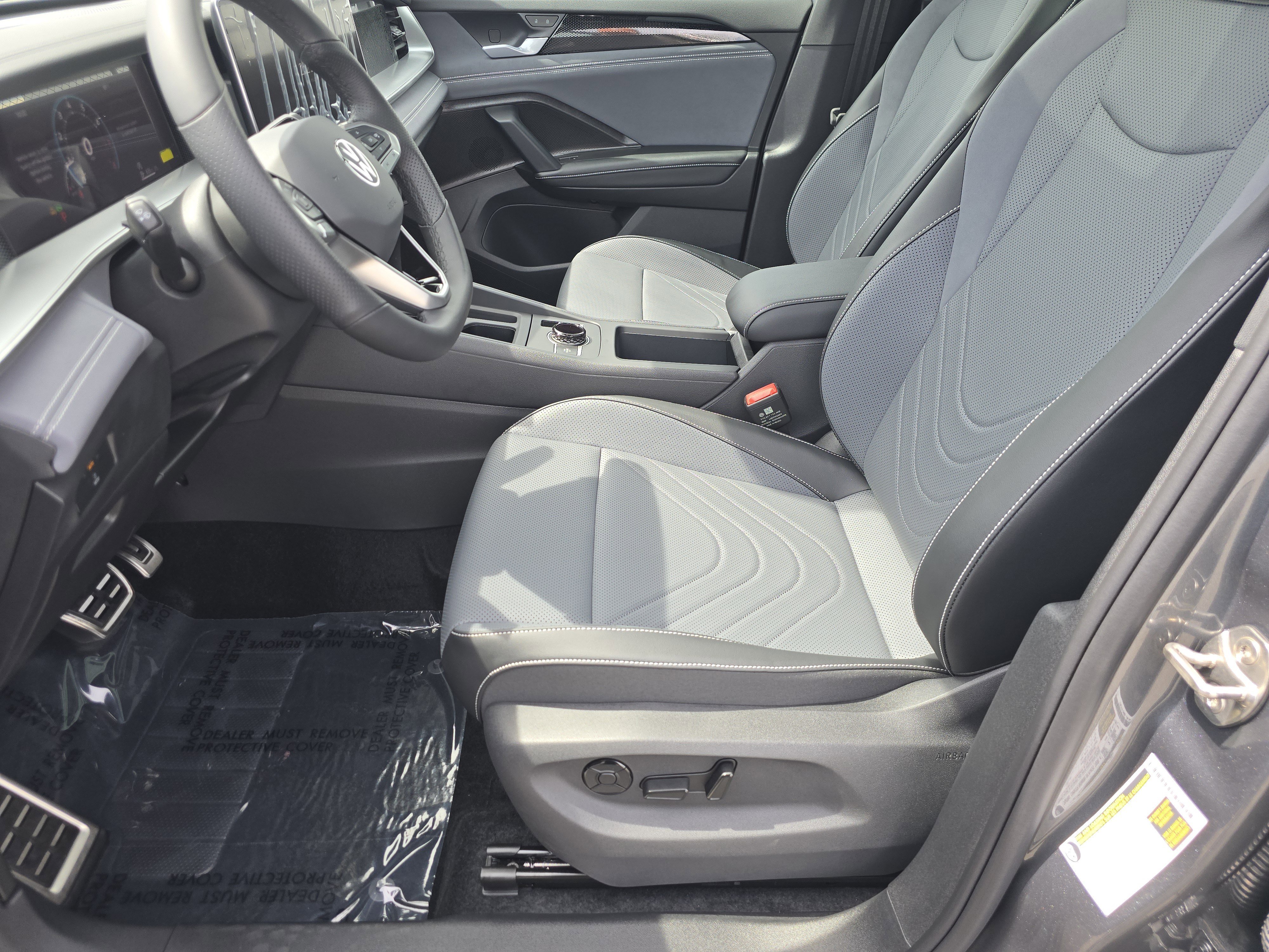 New 2026 Volkswagen Tiguan SE R-Line AWD/4WD image 20