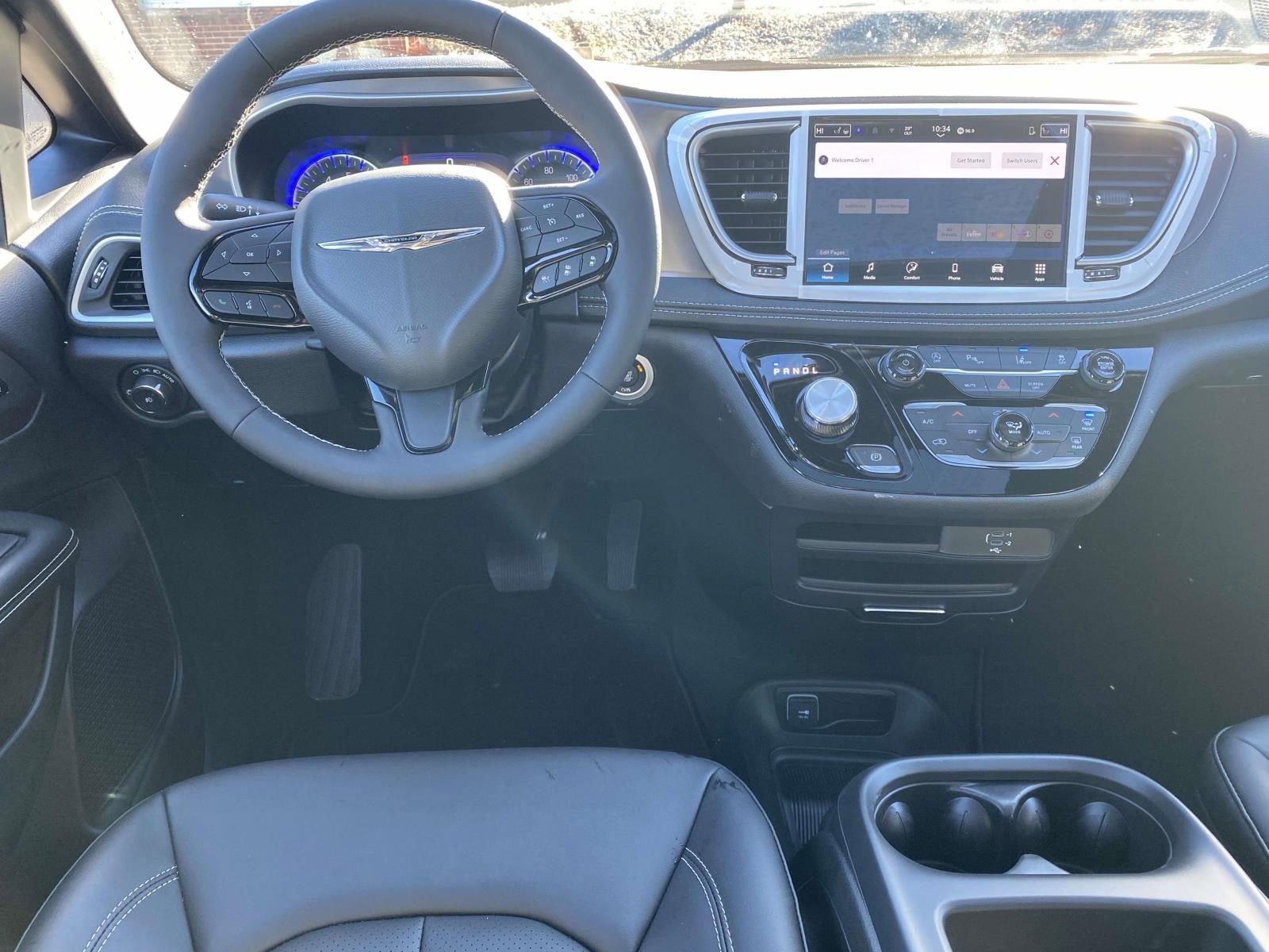 New 2026 Chrysler Pacifica Select image 10