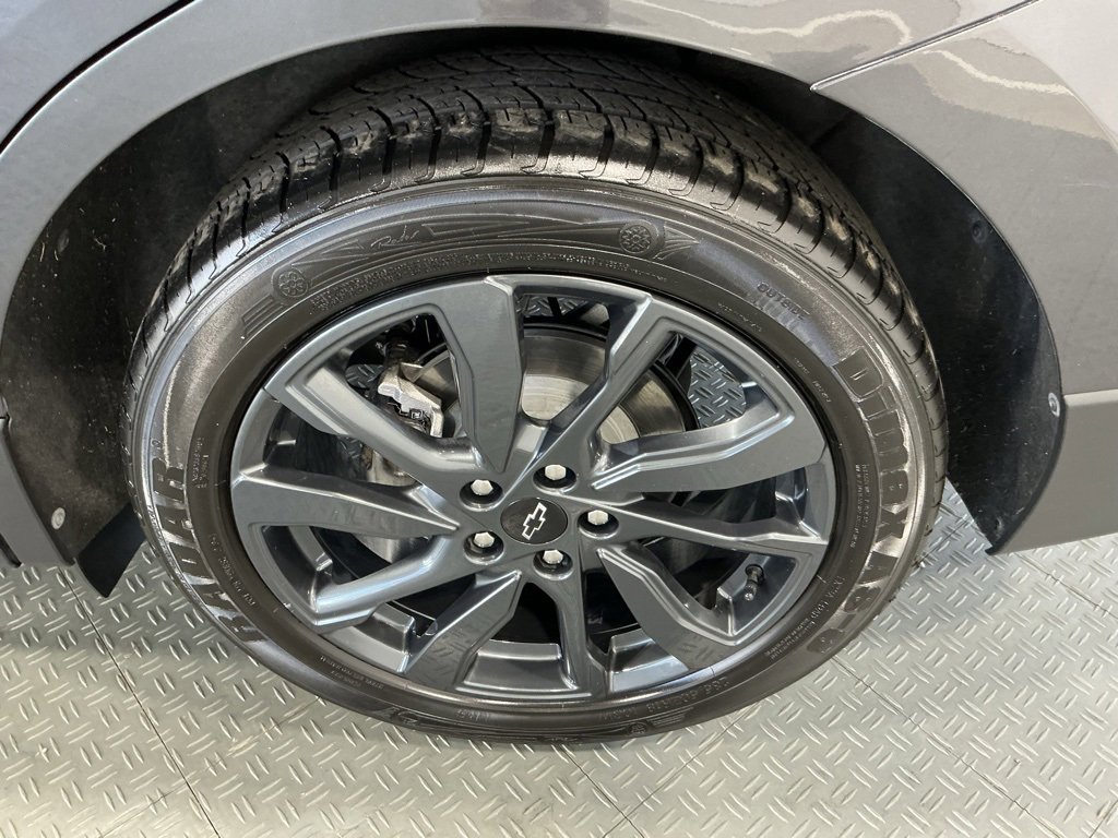 Used 2022 Chevrolet Equinox RS w/ RS Leather Package image 38