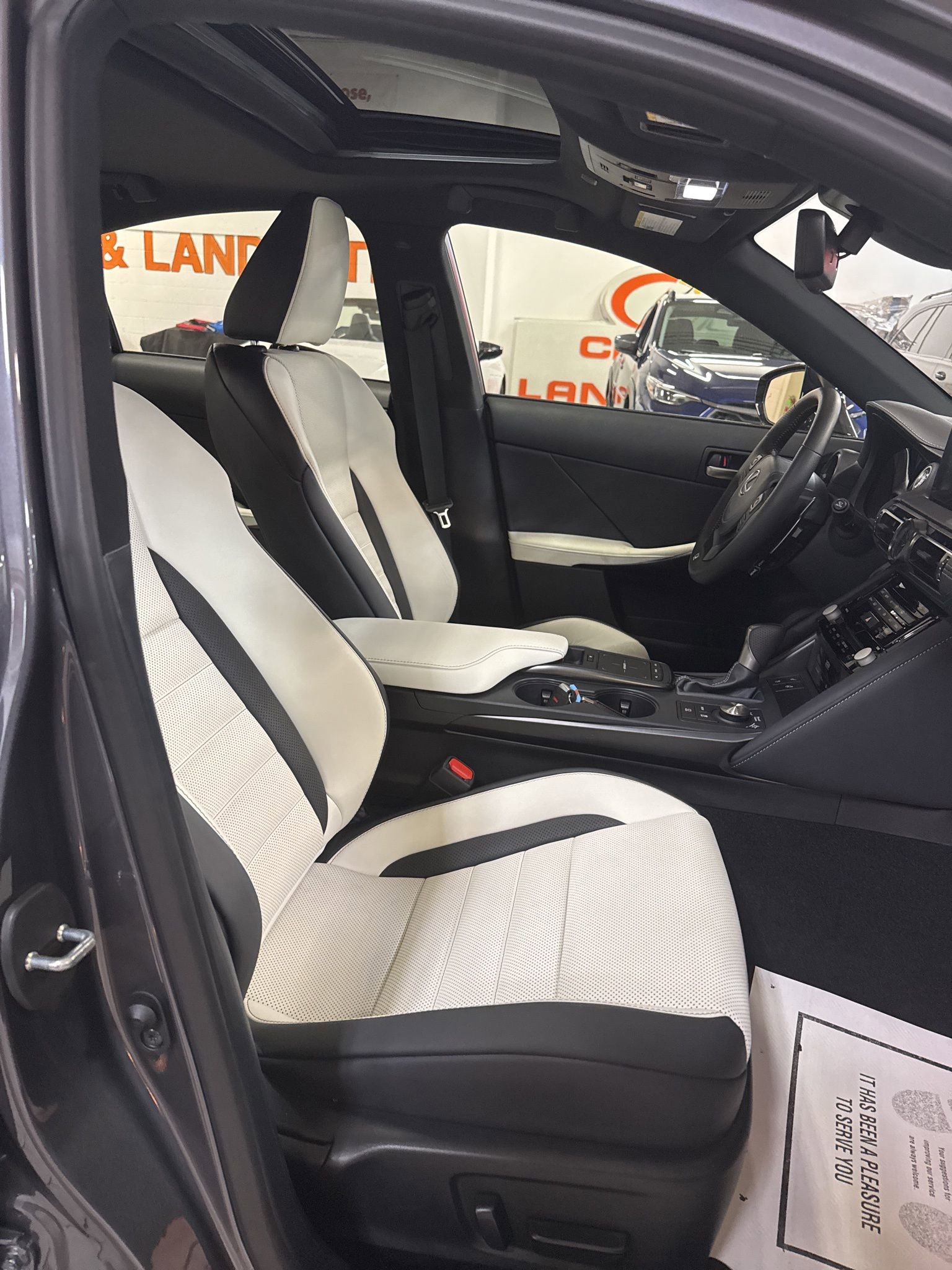 Used 2025 Lexus IS 350 F Sport image 10