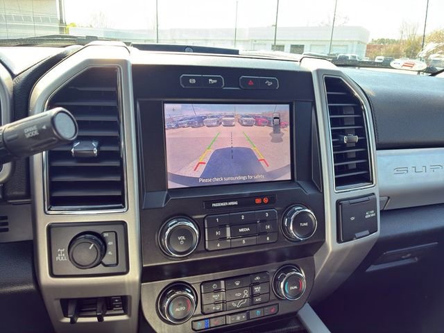 Used 2021 Ford F250 Lariat w/ Lariat Value Package AWD/4WD image 13