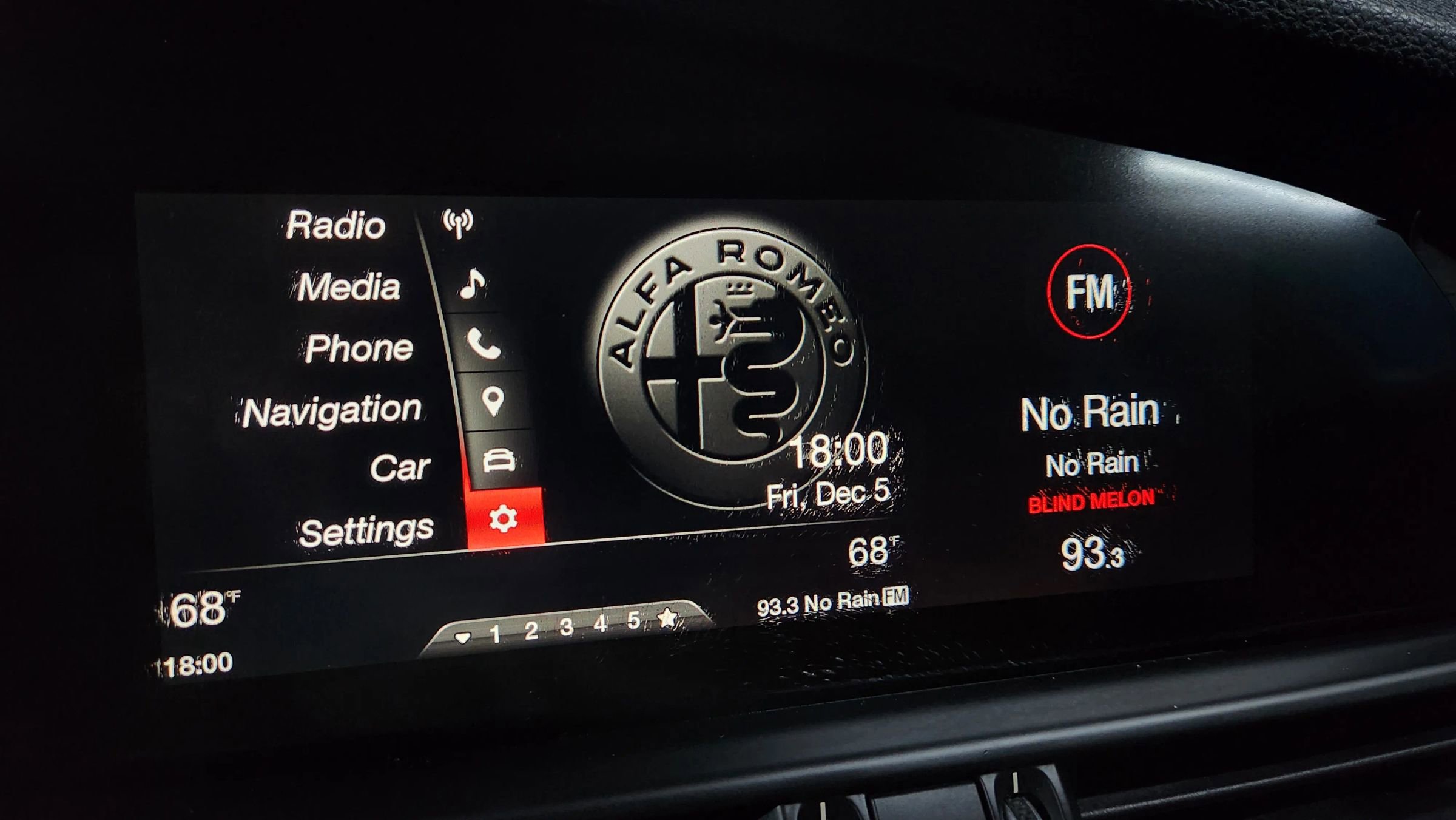 Used 2017 Alfa Romeo Giulia Ti image 32