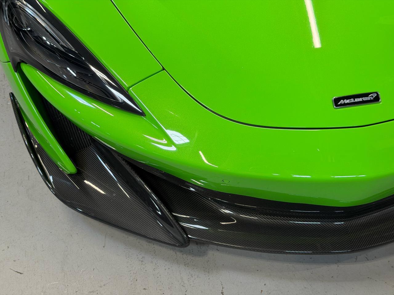 Used 2020 McLaren 600LT Spider RWD image 26