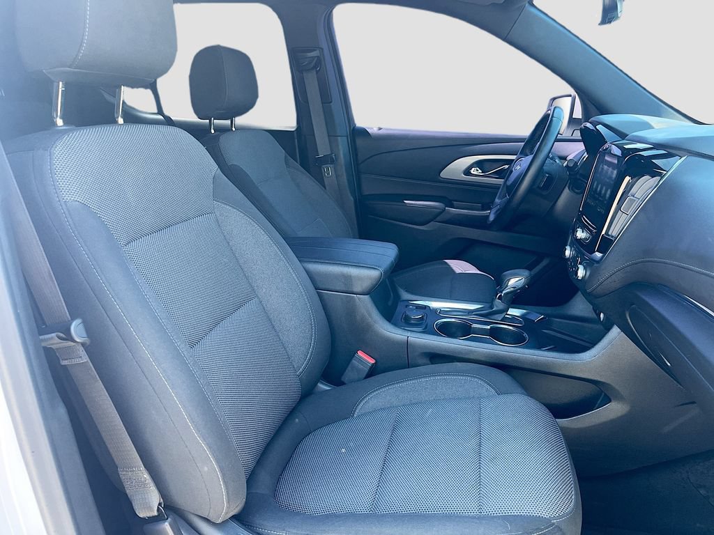 Used 2023 Chevrolet Traverse LT FWD image 28