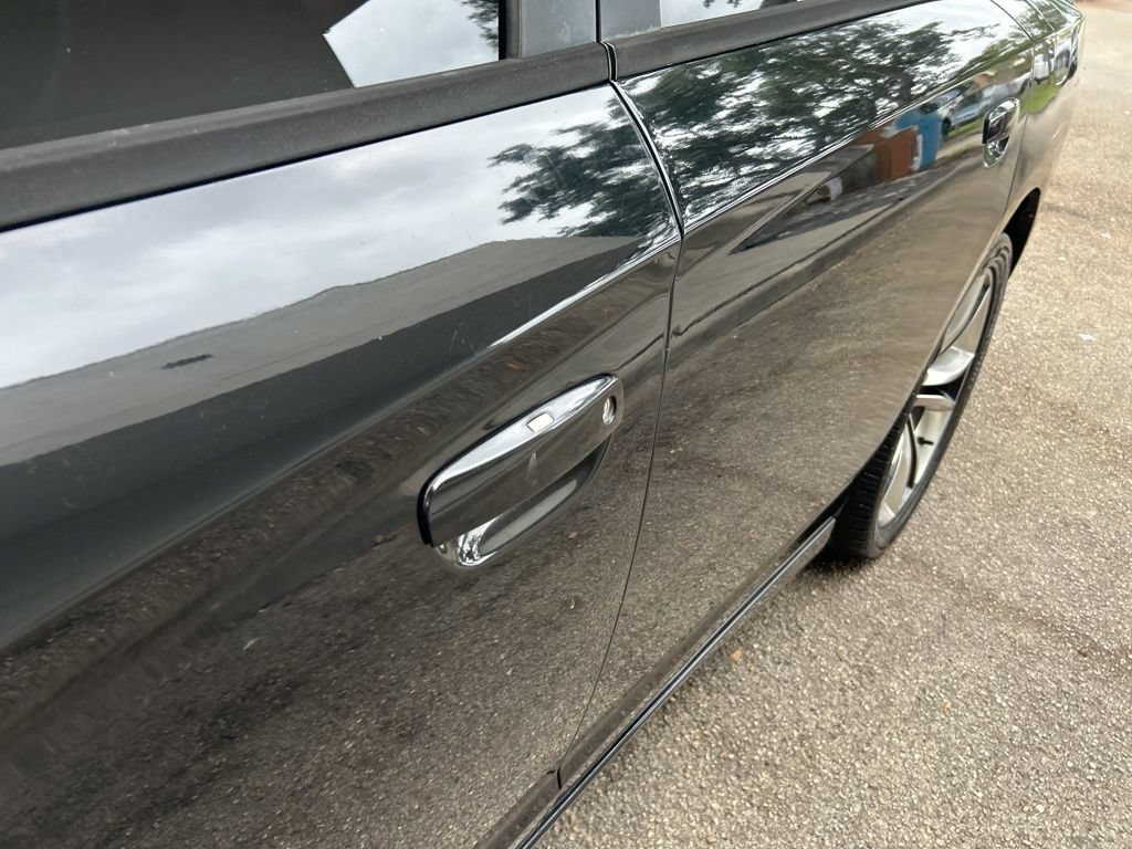 Used 2015 Dodge Charger R/T RWD image 16