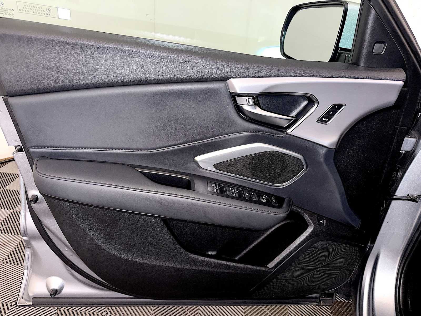 Used 2023 Acura RDX AWD image 11