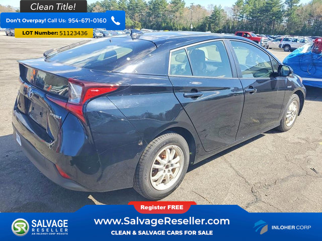 Used 2019 Toyota Prius LE AWD/4WD image 4