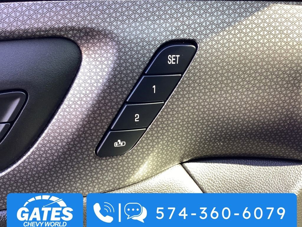 Used 2023 Chevrolet Traverse Premier image 29