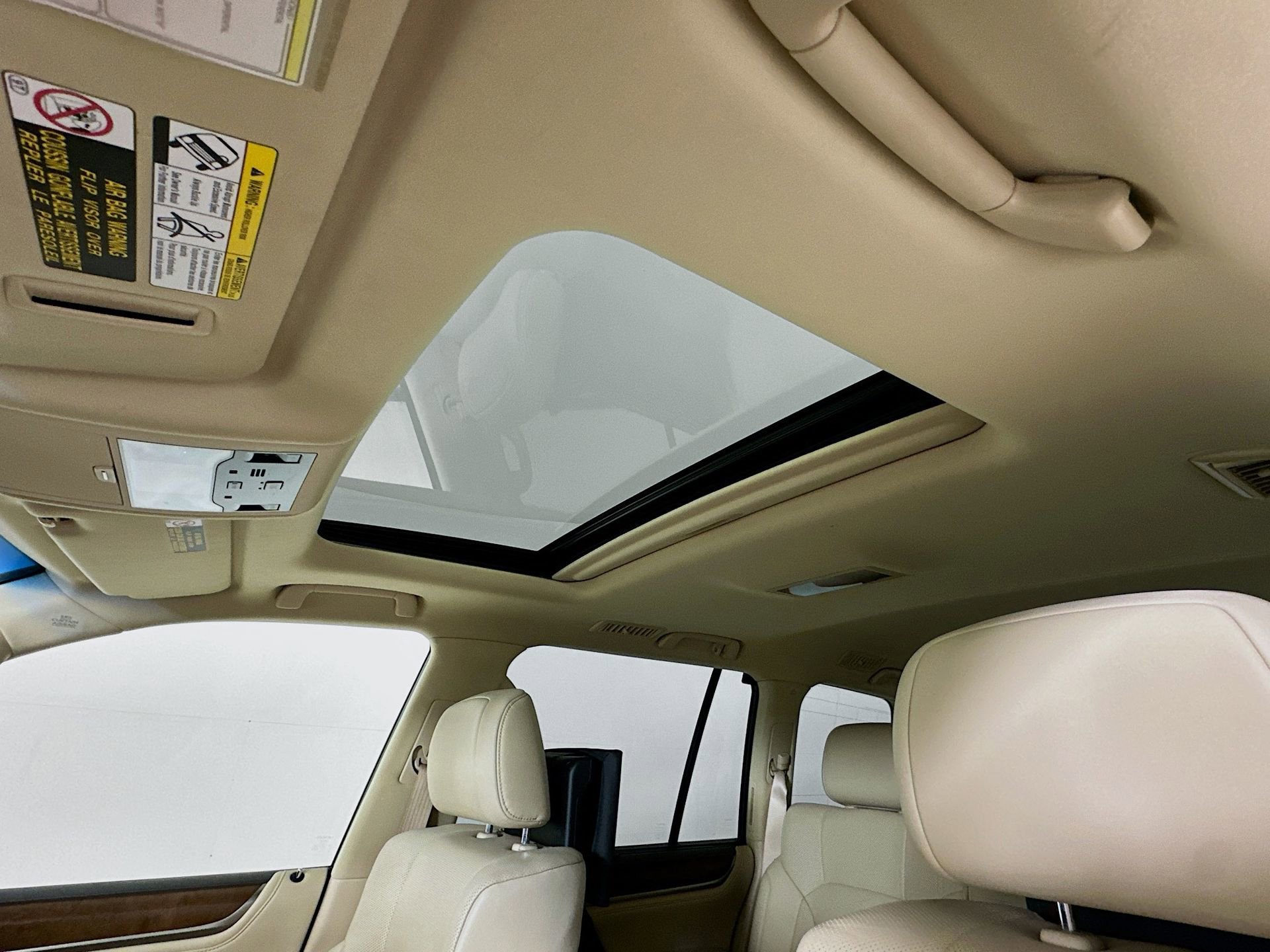 Used 2018 Lexus LX 570 4WD w/ Luxury Package image 24