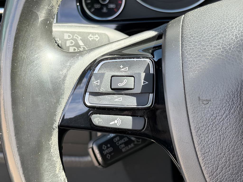 Used 2017 Volkswagen Touareg Wolfsburg Edition image 36