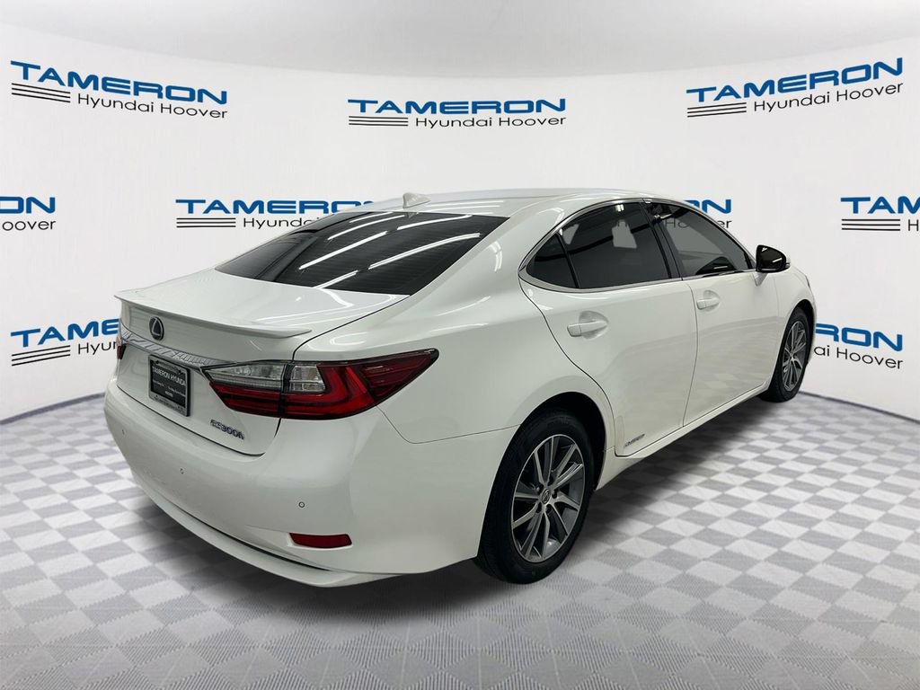 Used 2018 Lexus ES 300h w/ Luxury Package FWD image 5