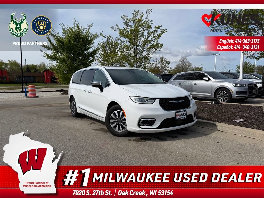 Used 2023 Chrysler Pacifica Limited