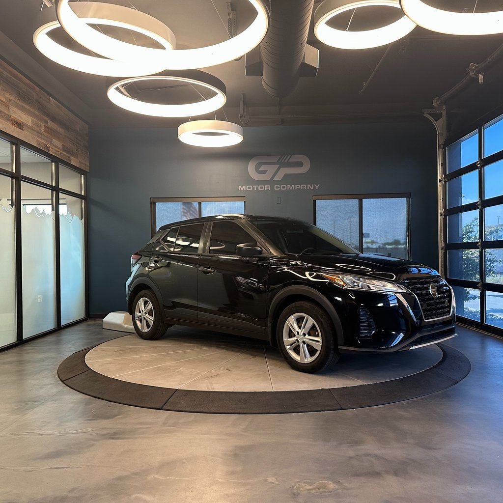 Used 2021 Nissan Kicks S