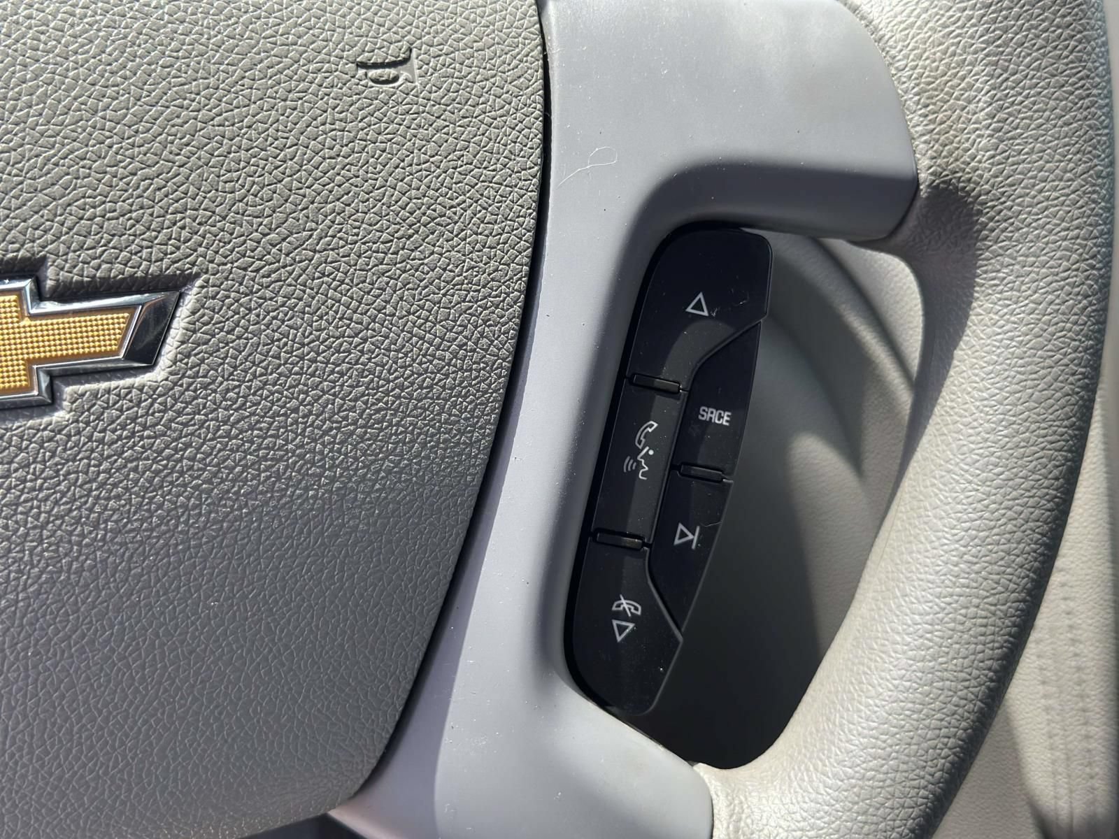 Used 2017 Chevrolet Traverse LS FWD image 18