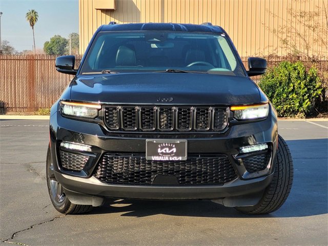 Used 2023 Jeep Grand Cherokee Limited w/ Black Appearance Package image 3
